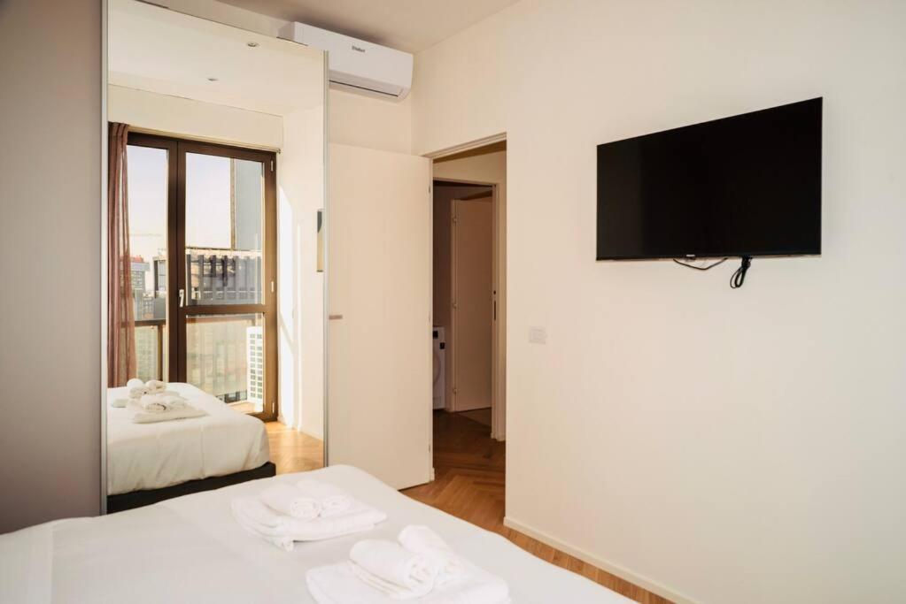 Sky View -Porta Nuova- Appartamento 7 Con Terrazzo Milánó Kültér fotó